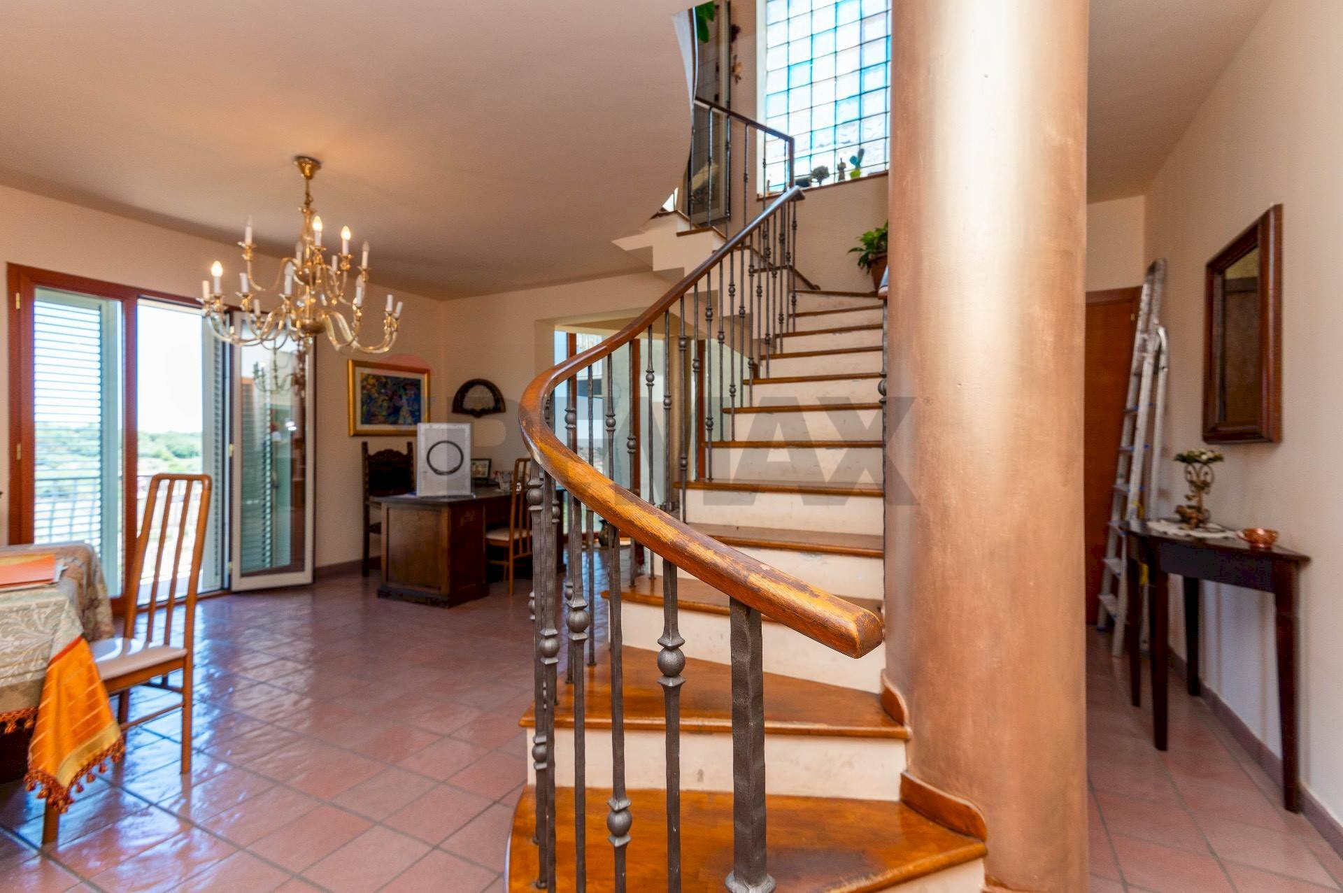 Scale - Villa Bifamiliare Via Carlo Cattaneo
 
119, Francofonte - foto 2