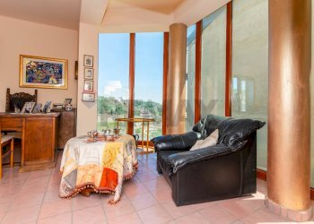 Soggiorno - Villa Bifamiliare Via Carlo Cattaneo
 
119, Francofonte - foto 3