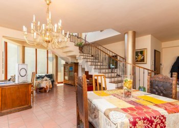 Sala da pranzo - Villa Bifamiliare Via Carlo Cattaneo
 
119, Francofonte - foto 5