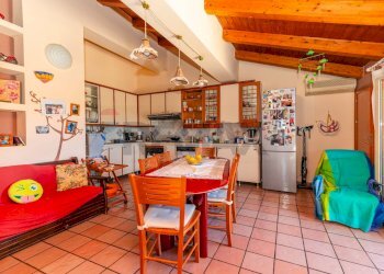 Cucina - Villa Bifamiliare Via Carlo Cattaneo
 
119, Francofonte - foto 14