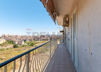 Balcone - Villa Bifamiliare Via Carlo Cattaneo
 
119, Francofonte - foto 21