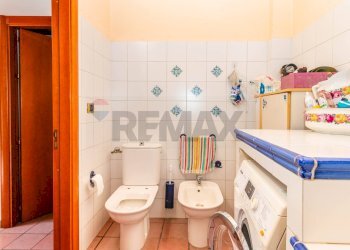 Bagno - Villa Bifamiliare Via Carlo Cattaneo
 
119, Francofonte - foto 32