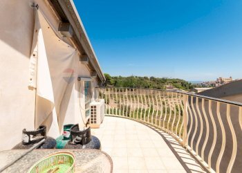 Terrazza - Villa Bifamiliare Via Carlo Cattaneo
 
119, Francofonte - foto 38