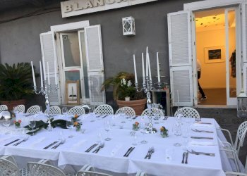 Sala da pranzo - Attività Commerciale Piazza Castello
 
17/18, Aci Castello - foto 5