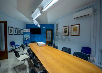 Ufficio - Quadrilocale via locatelli
 
13 d, Catania - foto 11