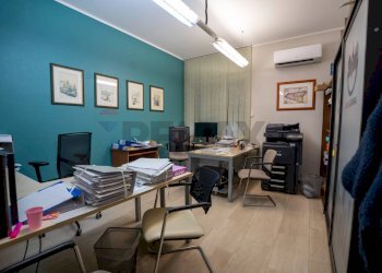 Ufficio - Quadrilocale via locatelli
 
13 d, Catania - foto 20