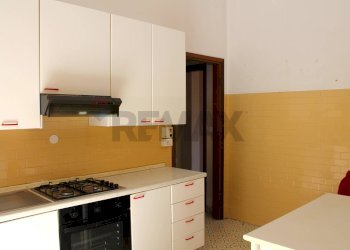 Cucina - Appartamento Via Francesco Crispi
 
31, Aci Castello - foto 10