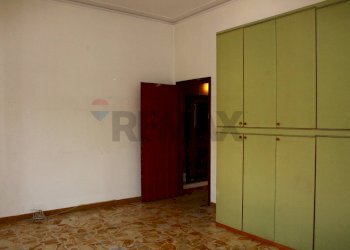 Stanza vuota - Appartamento Via Francesco Crispi
 
31, Aci Castello - foto 16