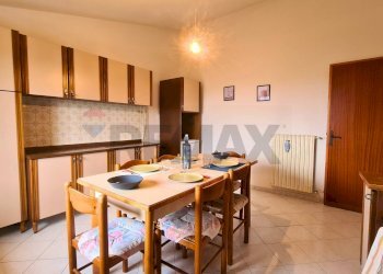 Sala da pranzo - Three-room apartment VIA DELLA LIBERTA
 
63, Cerreto Guidi - photo 22