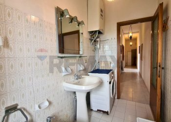 Bagno - Three-room apartment VIA DELLA LIBERTA
 
63, Cerreto Guidi - photo 26