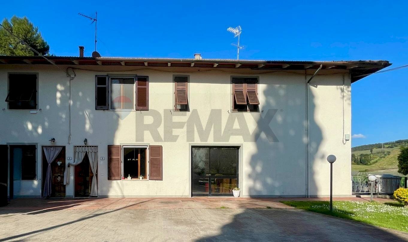 FACCIATA - Casa semi indipendente Via Dianella
 
2D, Vinci - foto 1