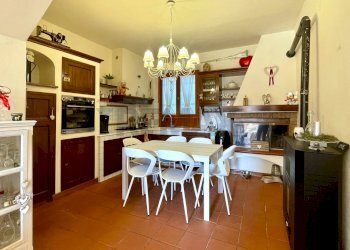 Cucina - Casa semi indipendente Via Dianella
 
2D, Vinci - foto 7