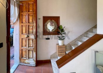 Scale - Casa semi indipendente Via Dianella
 
2D, Vinci - foto 11