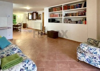 garage - Terraced Villa via Giordano Bruno
 
21, Montelupo Fiorentino - photo 26