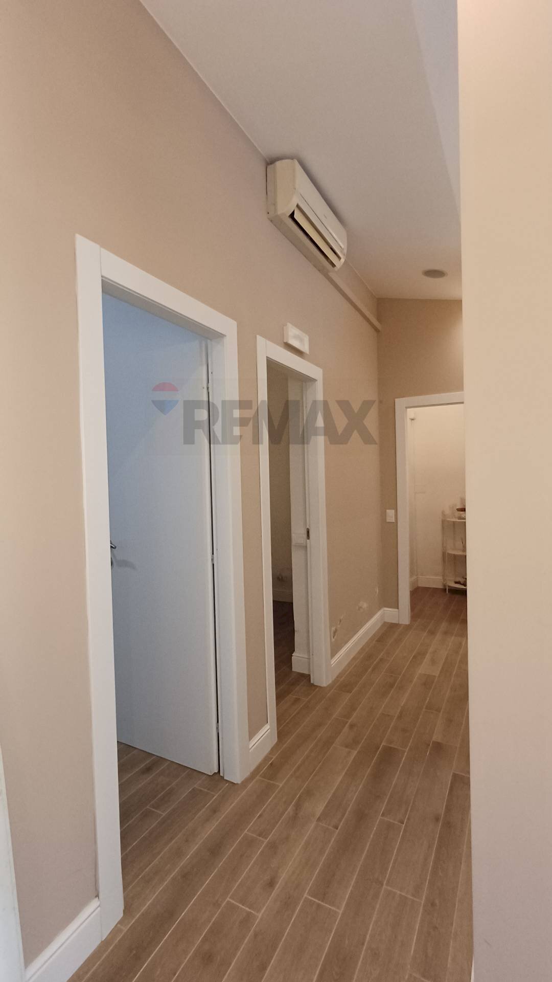 Hall / corridoio - Negozio Empoli - foto 1