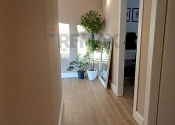 Hall / corridoio - Negozio Empoli - foto 8