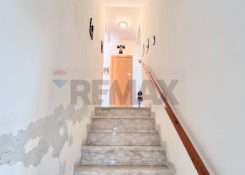 Scale - Casa indipendente Via della Costa
 
23, Santa Maria a Monte - foto 14