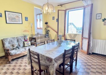 Sala da pranzo - Casa indipendente Via della Costa
 
23, Santa Maria a Monte - foto 20