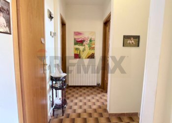 Hall / corridoio - Casa indipendente Via della Costa
 
23, Santa Maria a Monte - foto 24