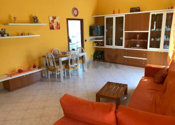 Sala da pranzo - Casa semi indipendente via Leonardo da Vinci
 
32, Castelfiorentino - foto 1