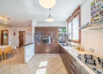 Cucina - Semi-detached house VIA QUARTARELLA
 
11A, Riano - photo 24