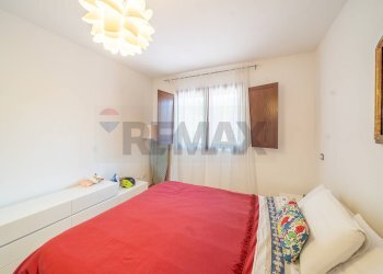 Camera / camera da letto - Semi-detached house VIA QUARTARELLA
 
11A, Riano - photo 35
