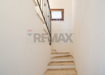 Scale - Semi-detached house VIA QUARTARELLA
 
11A, Riano - photo 36