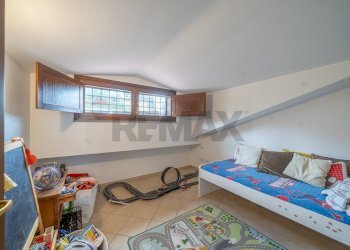 Camera / camera da letto - Semi-detached house VIA QUARTARELLA
 
11A, Riano - photo 43