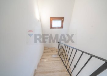 Scale - Semi-detached house VIA QUARTARELLA
 
11A, Riano - photo 53