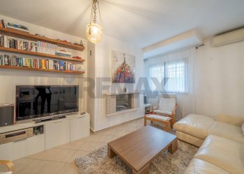 Soggiorno - Semi-detached house VIA QUARTARELLA
 
11A, Riano - photo 55