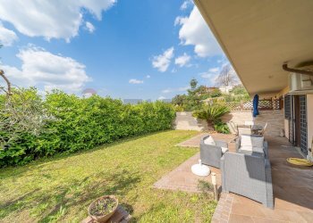 Terrazza - Semi-detached house VIA QUARTARELLA
 
11A, Riano - photo 70