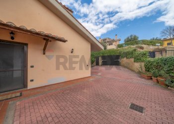 Terrazza - Semi-detached house VIA QUARTARELLA
 
11A, Riano - photo 83