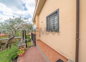 Terrazza - Semi-detached house VIA QUARTARELLA
 
11A, Riano - photo 86