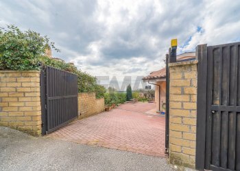 Casa all\'aperto - Semi-detached house VIA QUARTARELLA
 
11A, Riano - photo 89