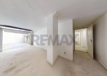 Hall / corridoio - Three-room apartment Via Del Sodo
 
13, Magione - photo 14