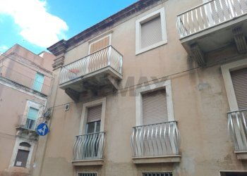 Edificio all\'aperto - Castello Via Mario Rapisardi
 
54, Ragusa - foto 59