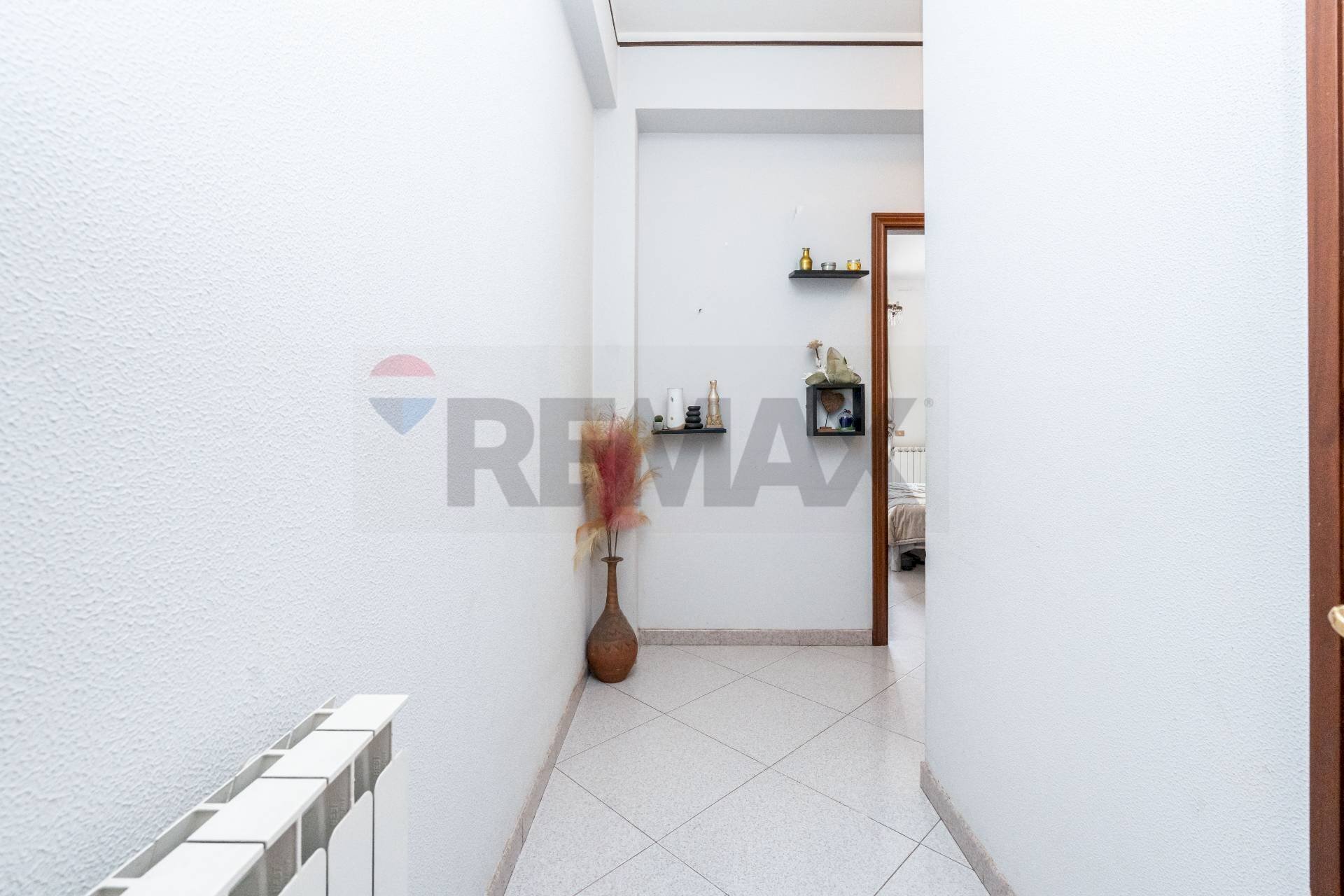 Hall / corridoio - Casa semi indipendente Via Etnea
 
423, Gravina di Catania - foto 3