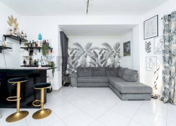Soggiorno - Casa semi indipendente Via Etnea
 
423, Gravina di Catania - foto 2