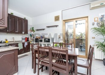 Cucina - Casa semi indipendente Via Etnea
 
423, Gravina di Catania - foto 25