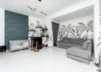 Soggiorno - Casa semi indipendente Via Etnea
 
423, Gravina di Catania - foto 27