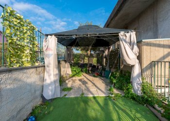 Terrazza - Casa semi indipendente Via Etnea
 
423, Gravina di Catania - foto 31