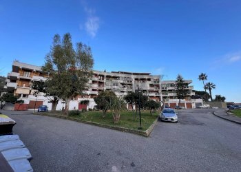 Edificio all\'aperto - Bilocale Via Ernesto Cianciolo
 
45, Messina - foto 4