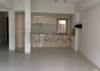 Stanza vuota - Bilocale Via Ernesto Cianciolo
 
45, Messina - foto 13