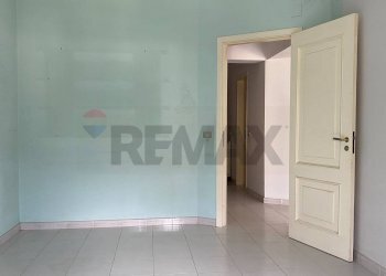 Stanza vuota - Bilocale Via Ernesto Cianciolo
 
45, Messina - foto 20