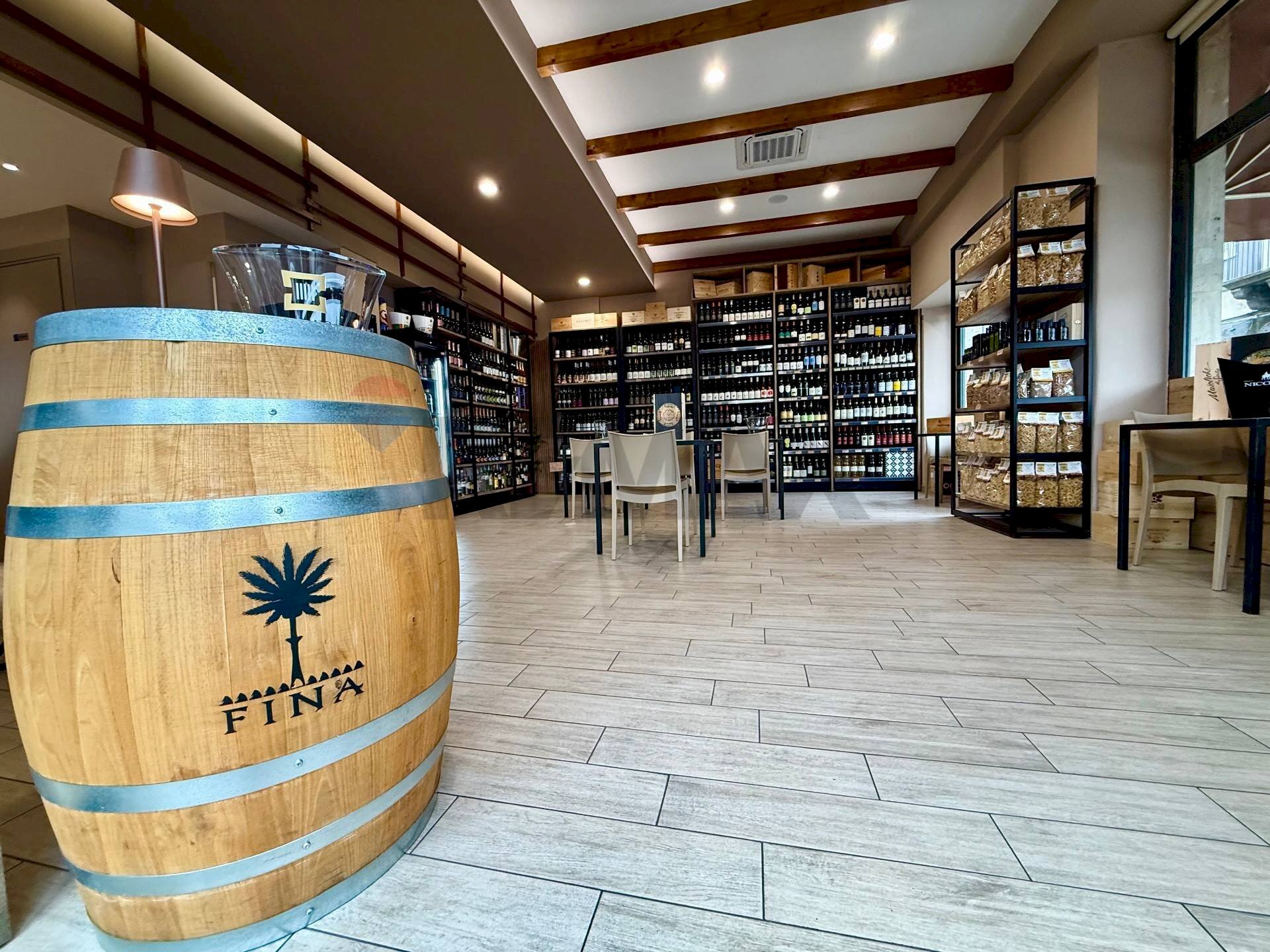 Cantina - Attività Commerciale Piazza Marconi
 
54, Trecastagni - foto 1