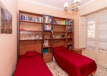 Camera / camera da letto - Quadrilocale Via Etnea
 
72, Gravina di Catania - foto 16