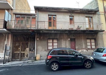 Edificio all\'aperto - Appartamento via quattro novembre
 
7, Mascalucia - foto 1