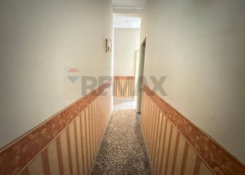 Hall / corridoio - Appartamento via quattro novembre
 
7, Mascalucia - foto 10