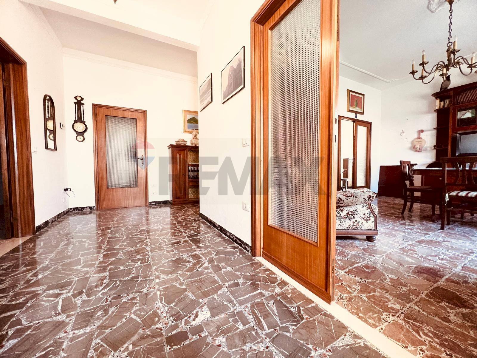 Hall / corridoio - Villa Cecina - photo 3
