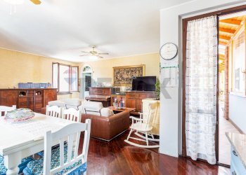 Sala da pranzo - Trilocale Via G. Garibaldi
 
1, Carpiano - foto 5